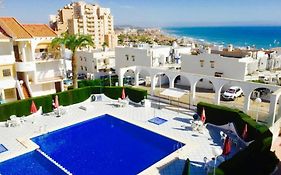 Apartment with Pool, Balcony and 10min walk to La Mata Beach!